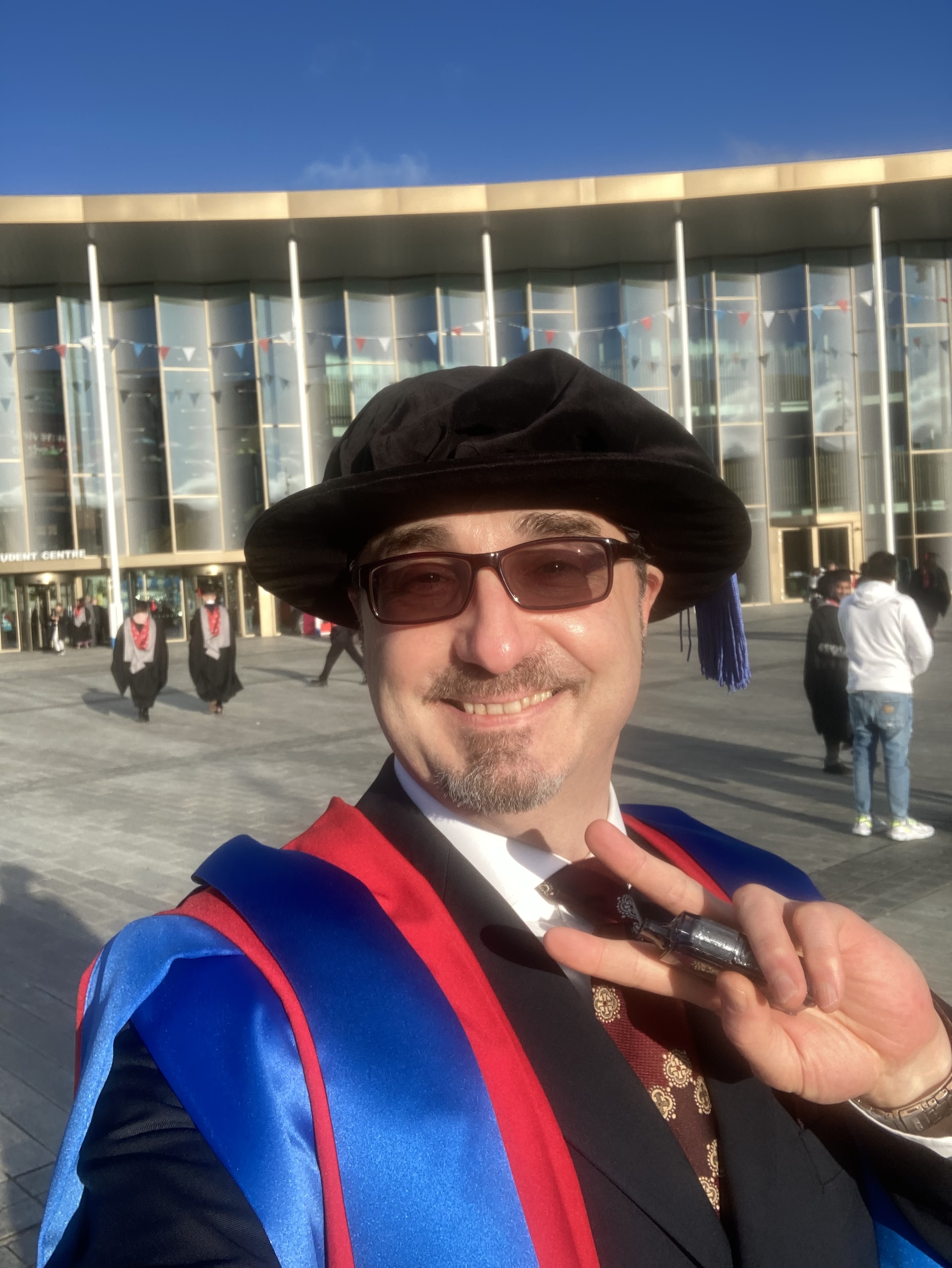 Dr Mark R Plaice